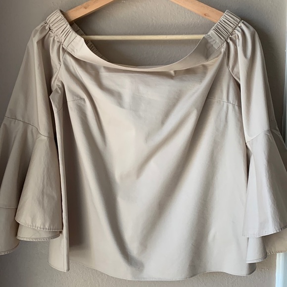 JENNIFER LOPEZ Tan Off the Shoulder Ruffle
Sleeve Blouse - Picture 2 of 7